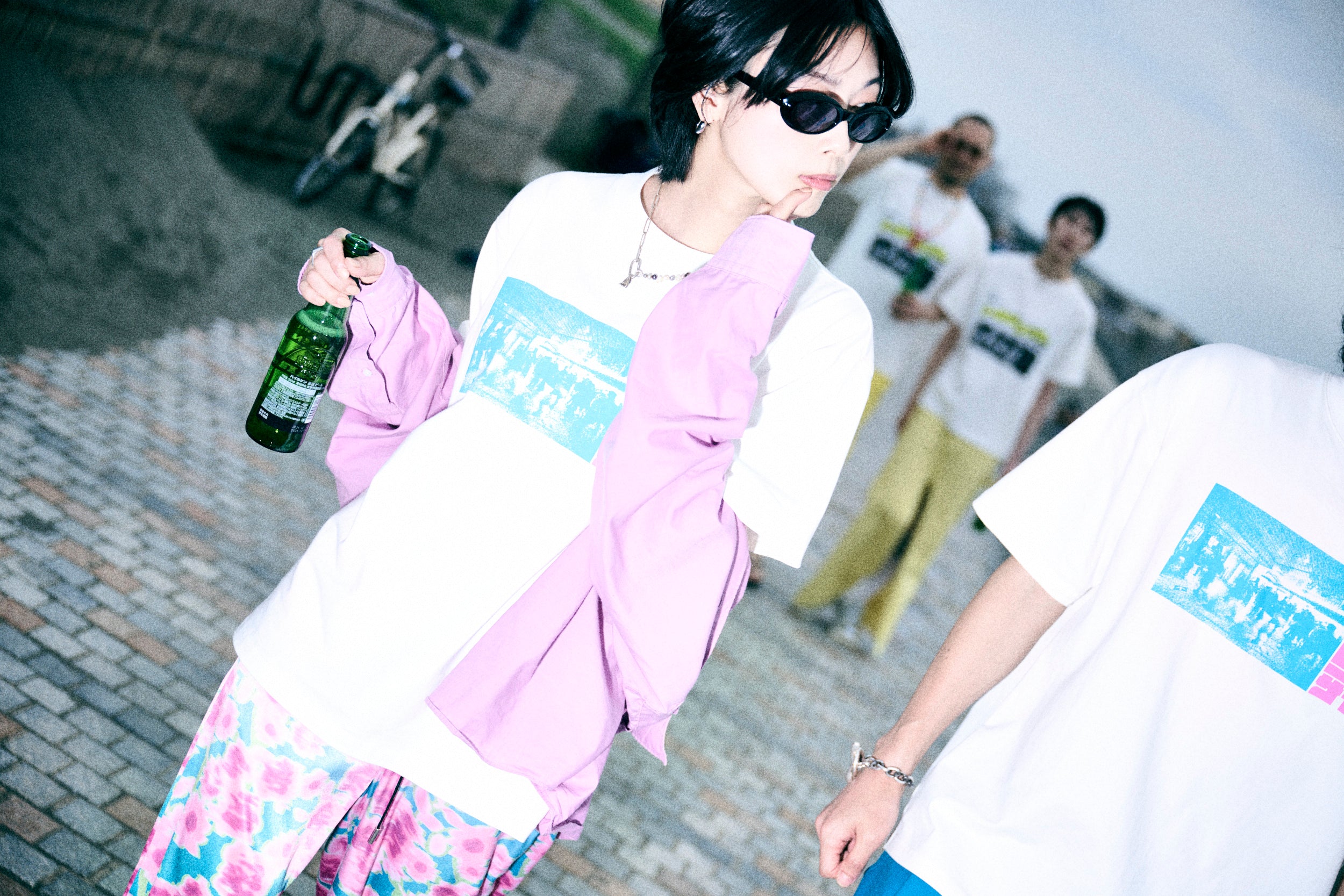 HEYCOLA / ヘイコラ Tシャツ トーキョーサイコー ターコイズ・マゼンタ